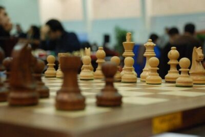 چرا یک مرد جایگزین خادم‌الشریعه در تیم شطرنج زنان شد؟