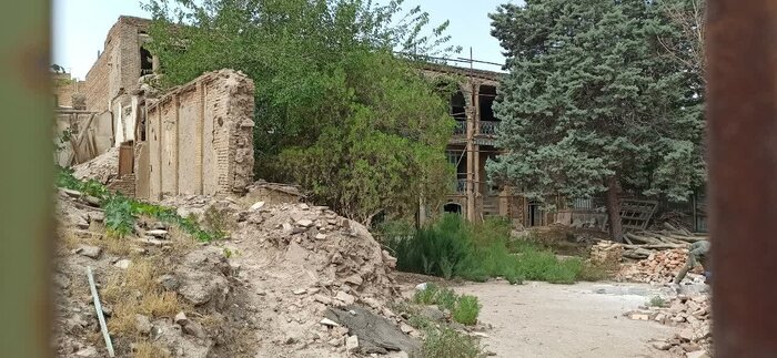 تخریب خانه‌ قدیمی کلکته‌چی تبریز  به دلیل بی توجهی ها
