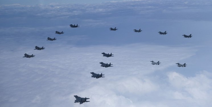 نمایش قدرت چین  به تایوان با پرواز ده‌ها جنگنده