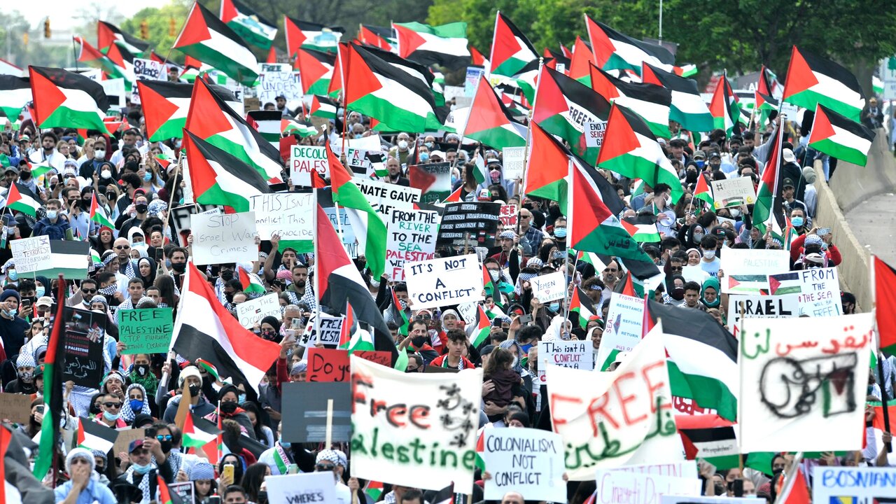 تظاهرات حامیان فلسطین در میشیگان همزمان با سفر بایدن