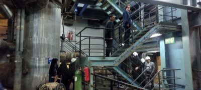 خبرنگاران از نیروگاه شهید سلیمی نکا بازدید کردند/ تلاش برای حفظ پایداری برق در دمای ۷۰ درجه